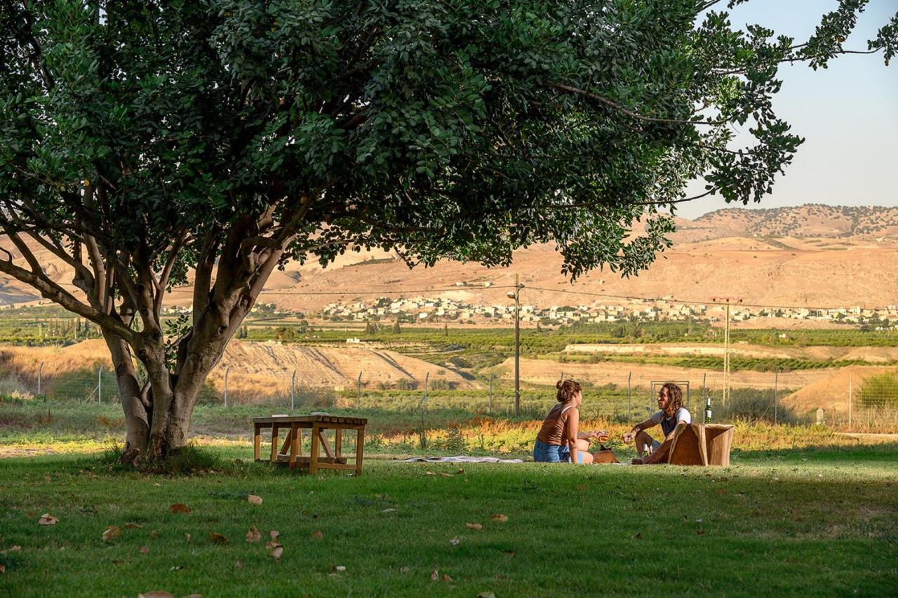 Jordan Valley Birding Lodge Kefar Ruppin Екстериор снимка